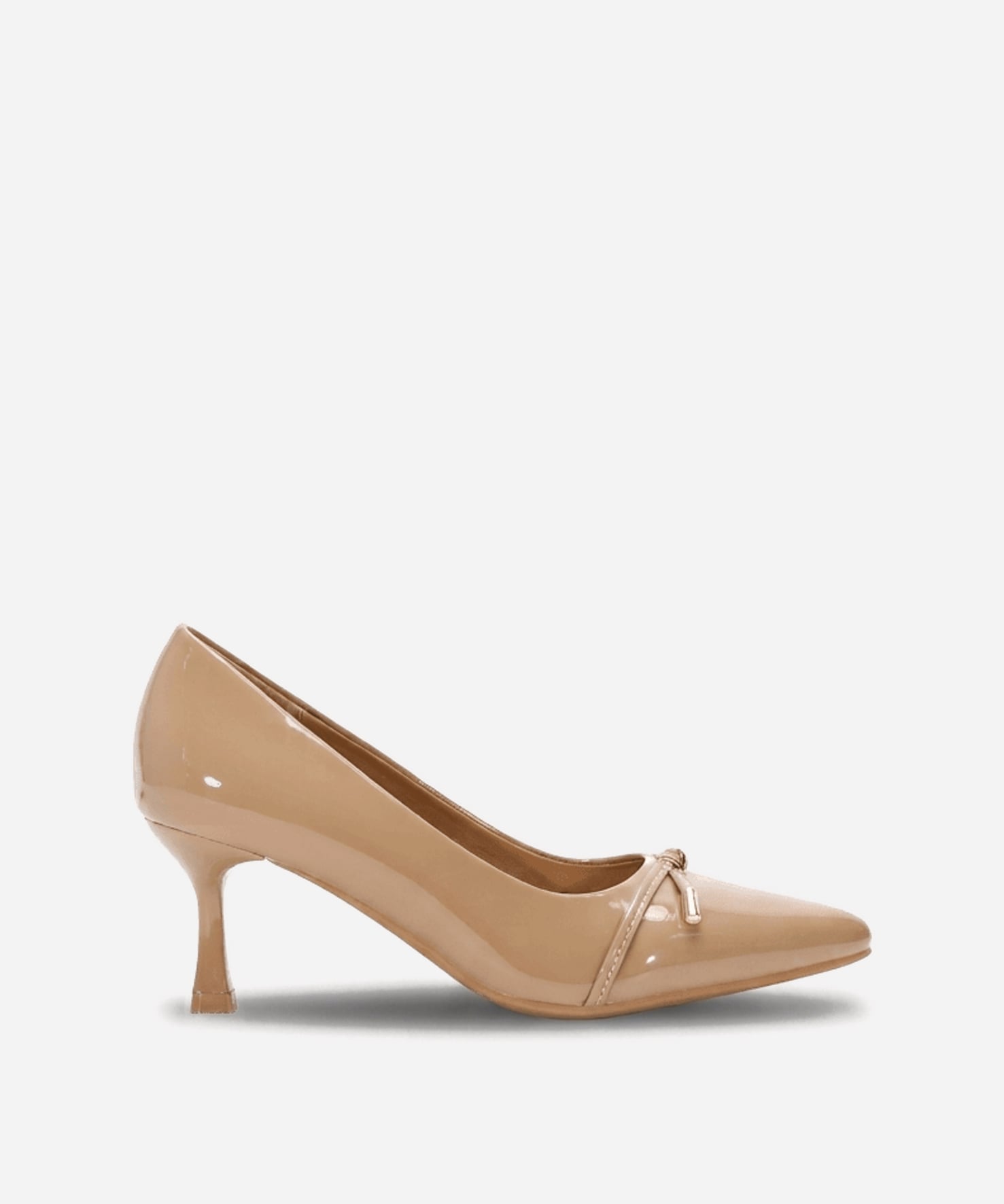 Zapato tac&oacute;n fino lazo